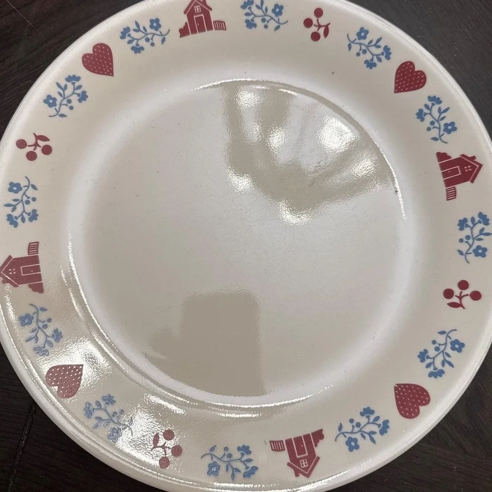 Corelle Village Folk Stitch Dinner Plates Red Schoolhouse Heart Blue Floral 10
